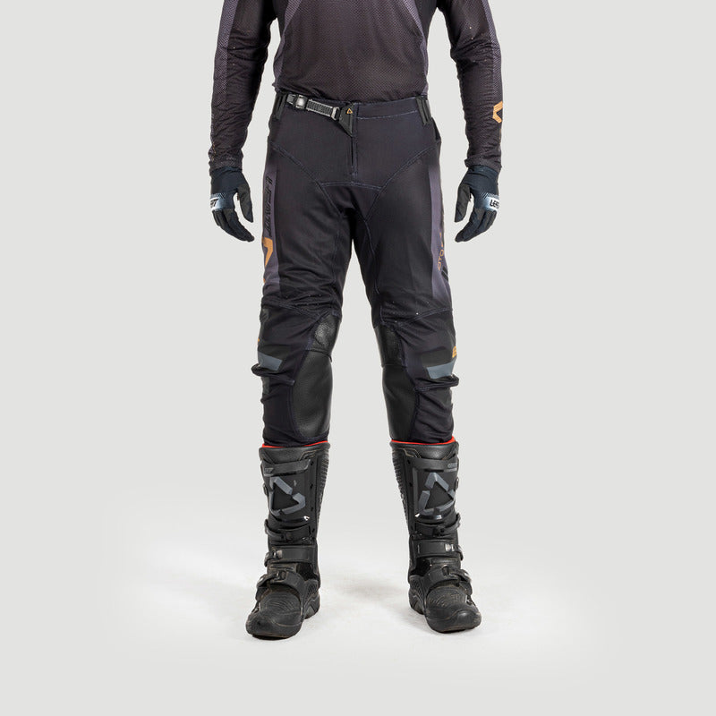 SPODNIE OFFROADOWE LEATT MOTO 5.5 I.K.S STEALTH S